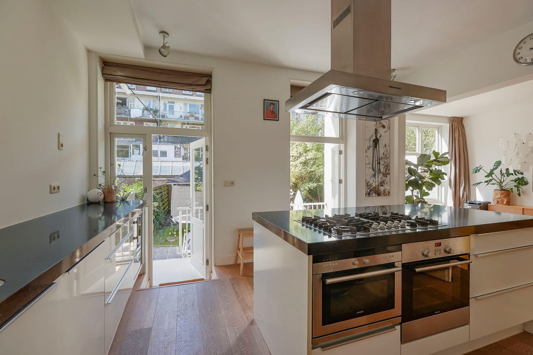Photo 13 of Reinier Claeszenstraat 17-H