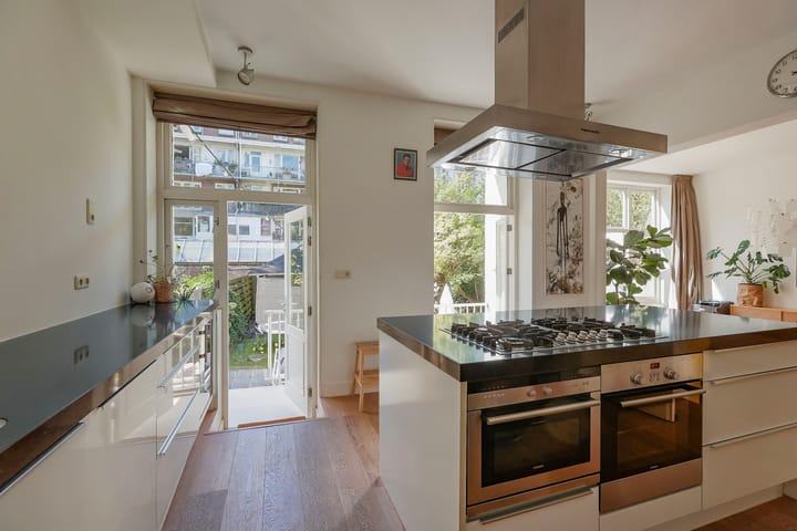 Photo 13 of Reinier Claeszenstraat 17-H