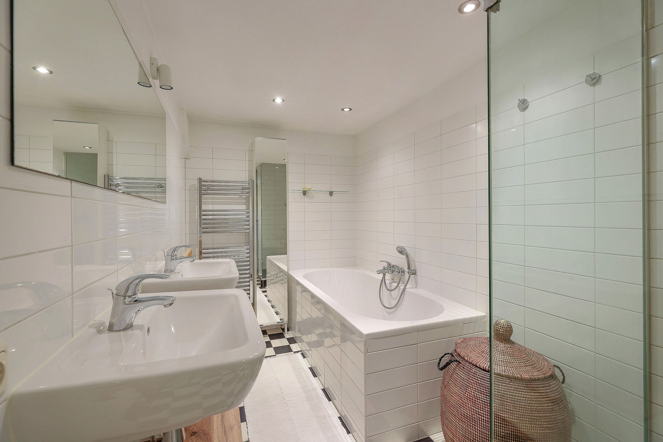 Photo 21 of Reinier Claeszenstraat 17-H