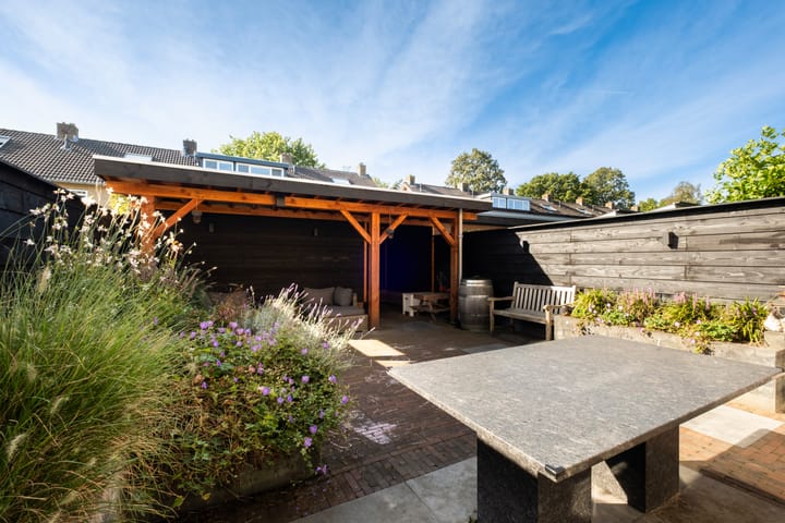 Foto 2 van Lion Cachetstraat 15