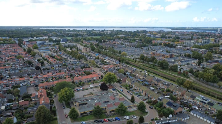 Photo 33 of Piet Heinlaan 65