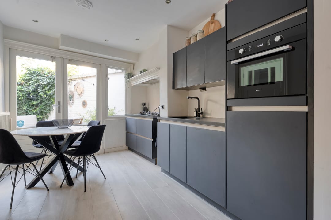 Foto 8 van Van Karnebeekstraat 44