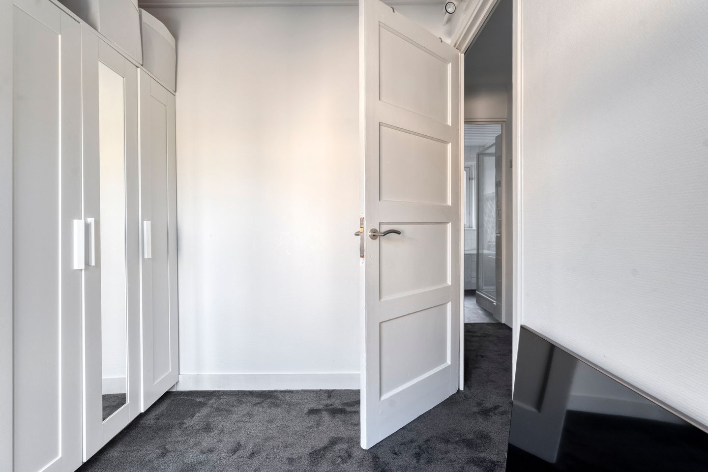 Foto 14 van Van Karnebeekstraat 44