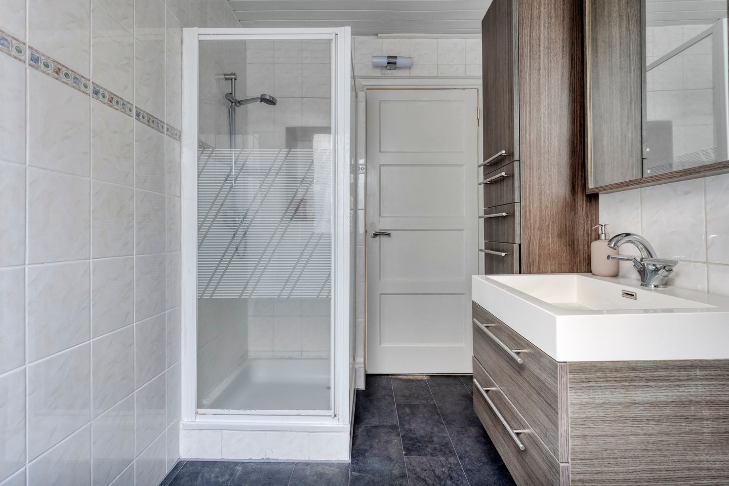 Foto 20 van Van Karnebeekstraat 44