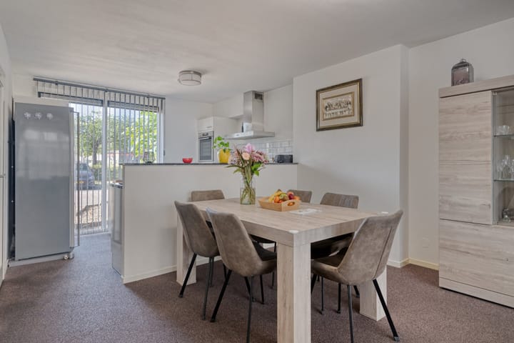 Foto 4 van Midwoldeplein 2