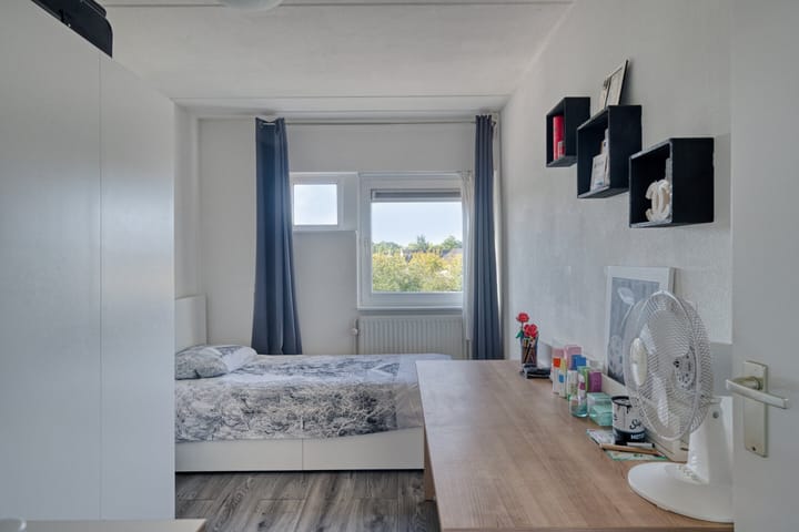 Foto 10 van Midwoldeplein 2