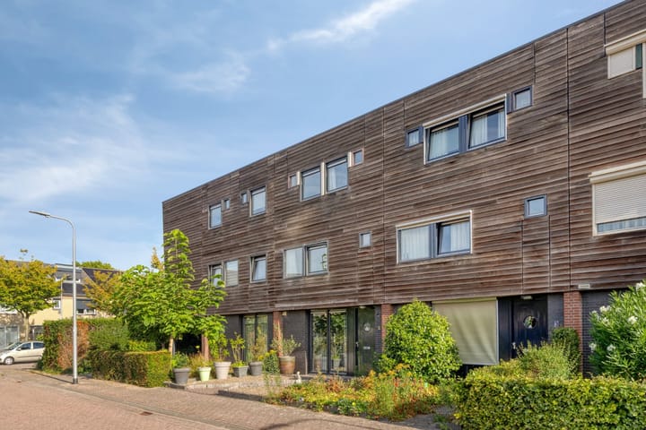 Foto 15 van Midwoldeplein 2