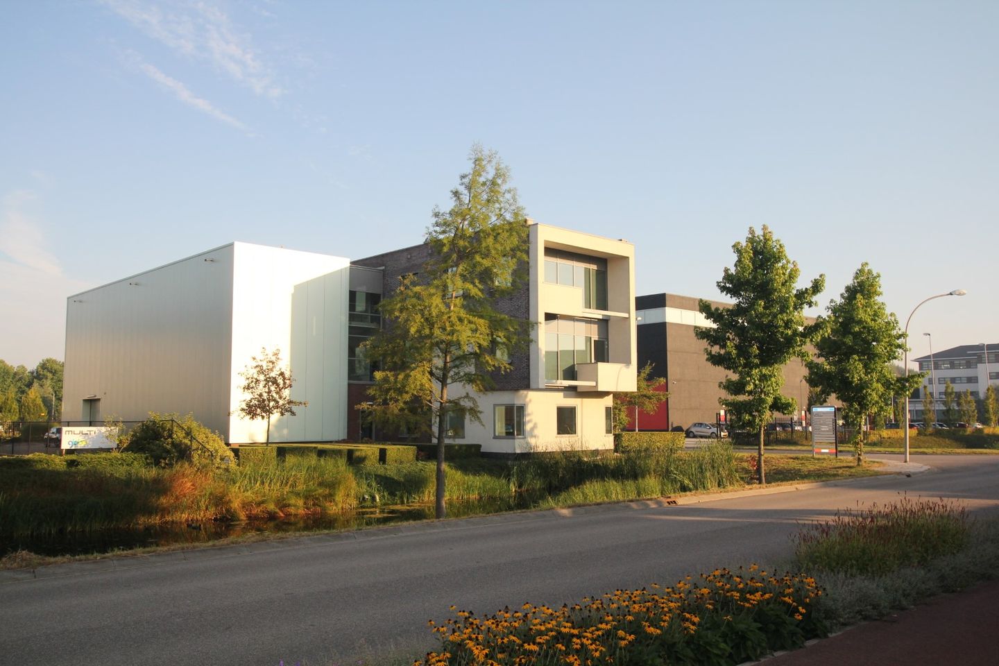 Bekijk foto 3 van Daltonstraat 1