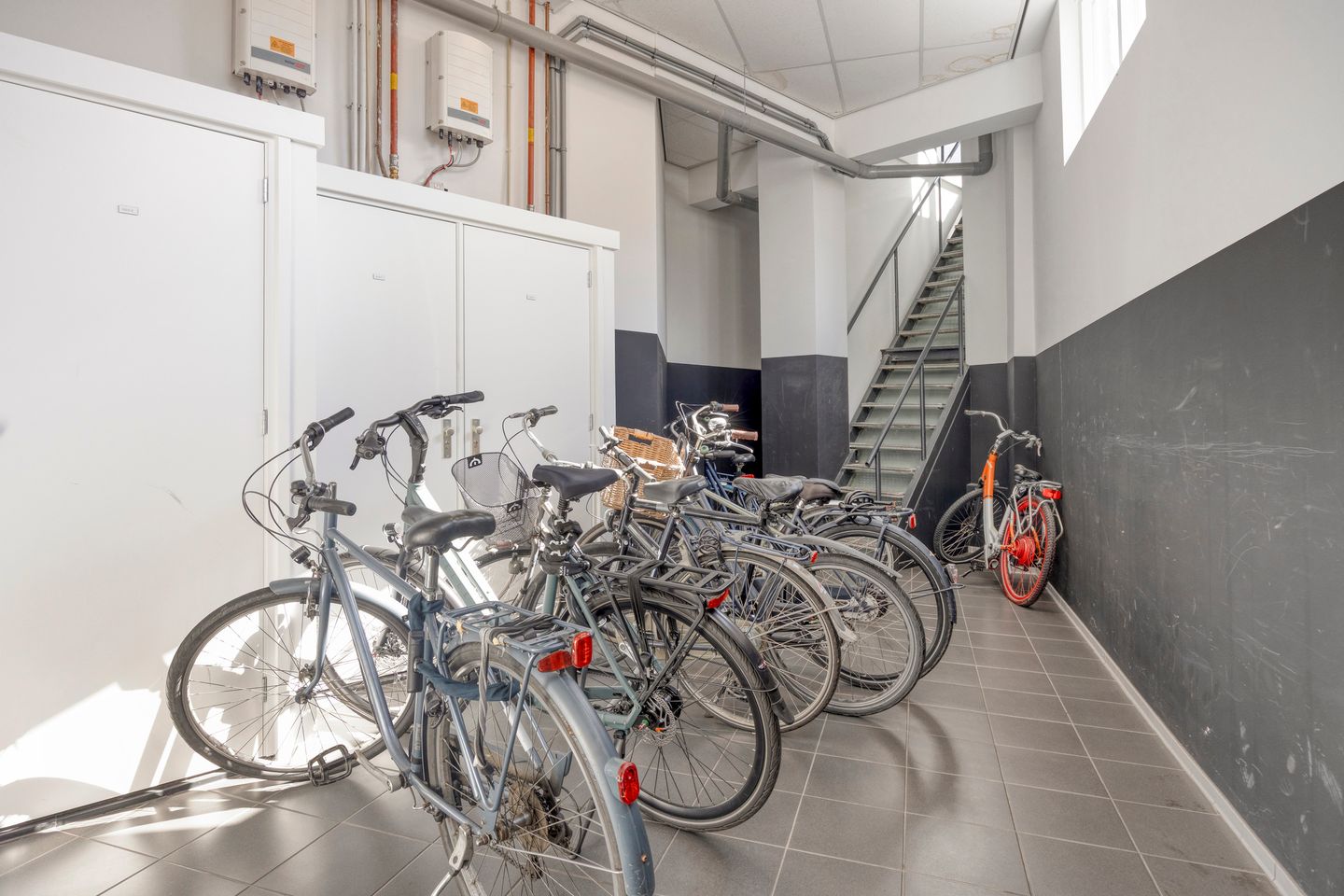 Foto 19 van Veldmaarschalk Montgomerylaan 669-C1