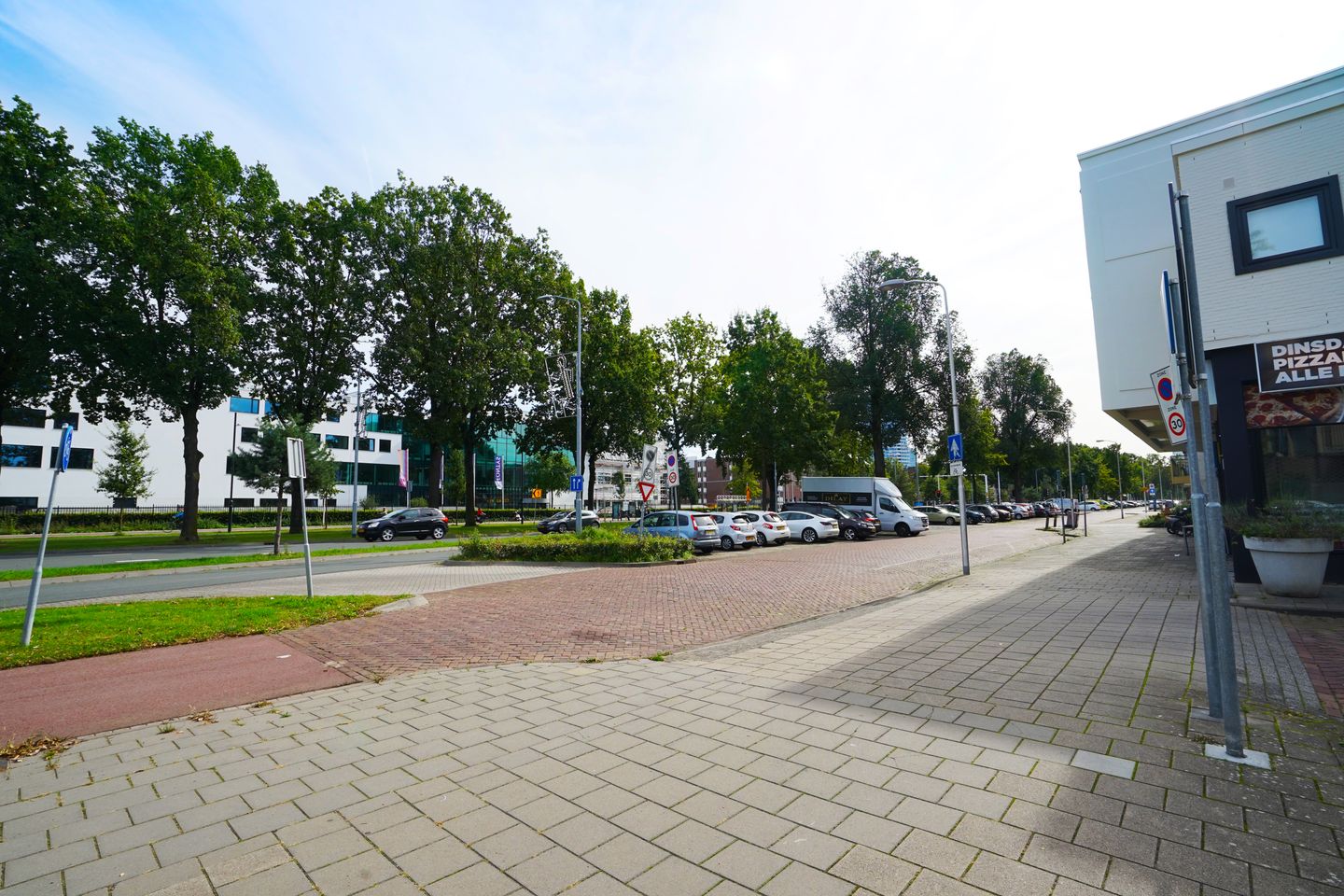 Foto 20 van Veldmaarschalk Montgomerylaan 669-C1