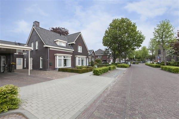 Photo 19 of Hoofdstraat 43