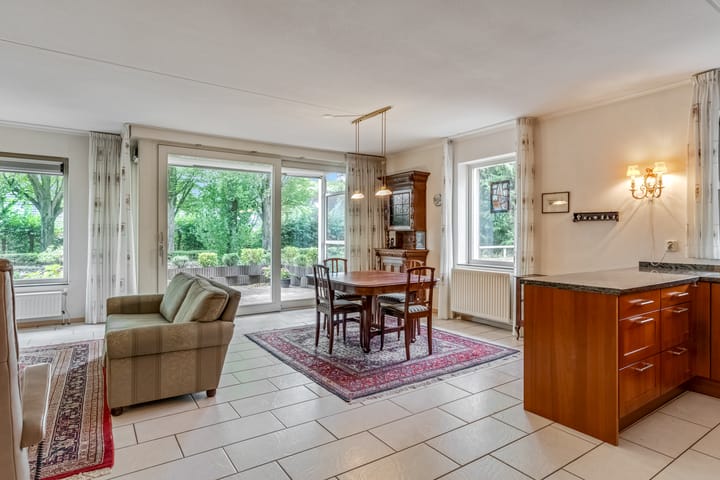 Foto 8 van Meester Linssenhof 43