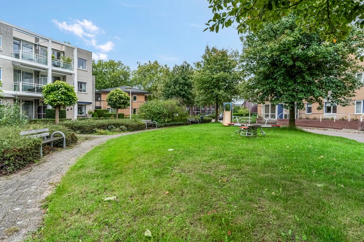 Foto 45 van Meester Linssenhof 43