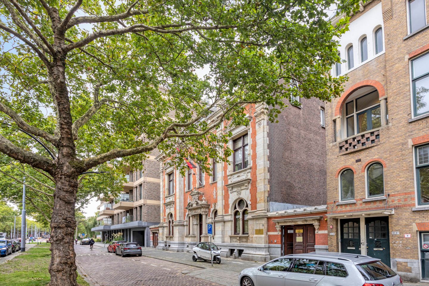 View photo 4 of Mathenesserlaan 315-317