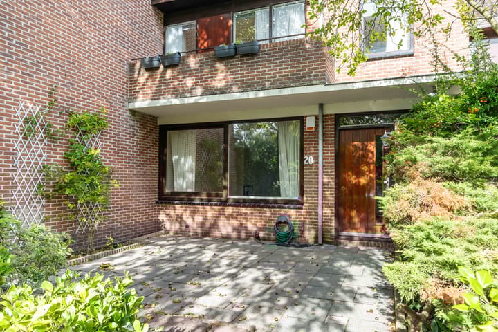 Foto 2 van Rozenplein 20