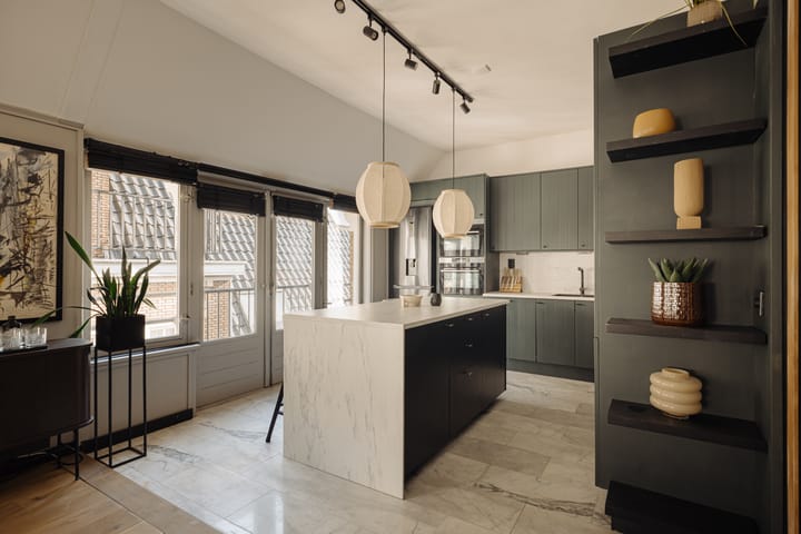 Photo 2 of Pieter Jacobszstraat 8-E