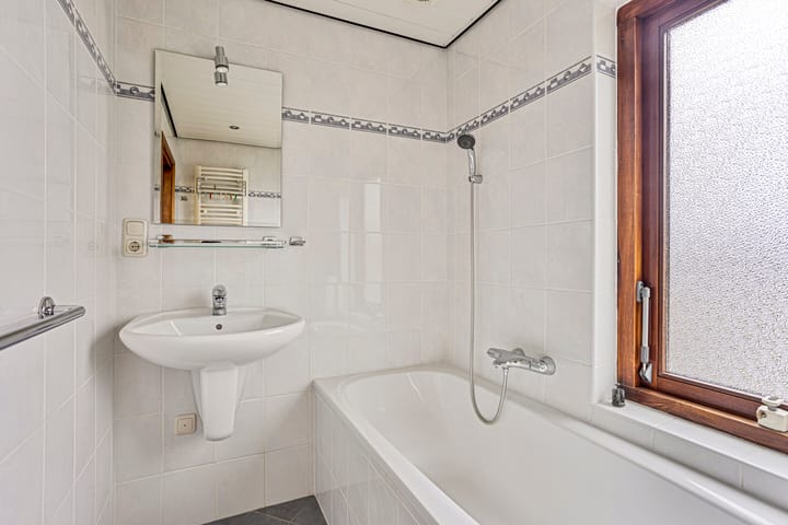 Foto 33 van Burgemeester van Erpstraat 35