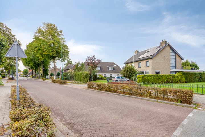 Foto 78 van Burgemeester van Erpstraat 35