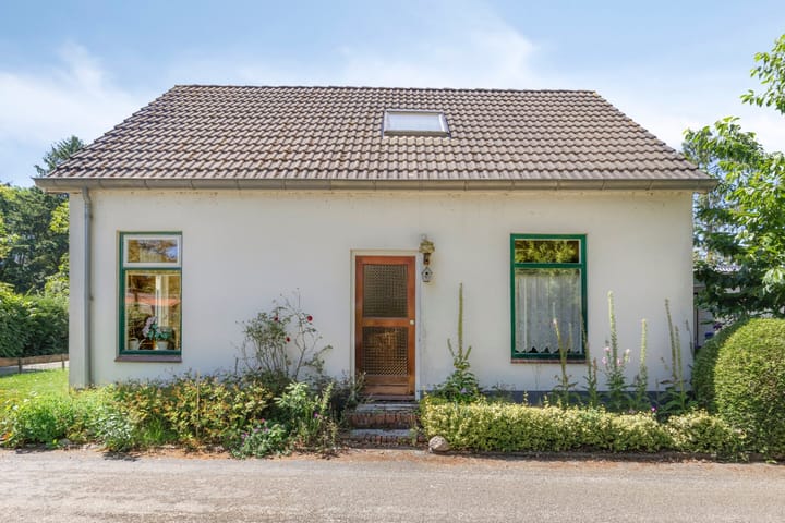 Foto 2 van 't Lindenhof 1