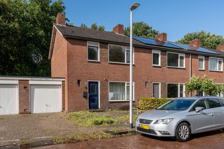 Foto 25 van Iepenlaan 6