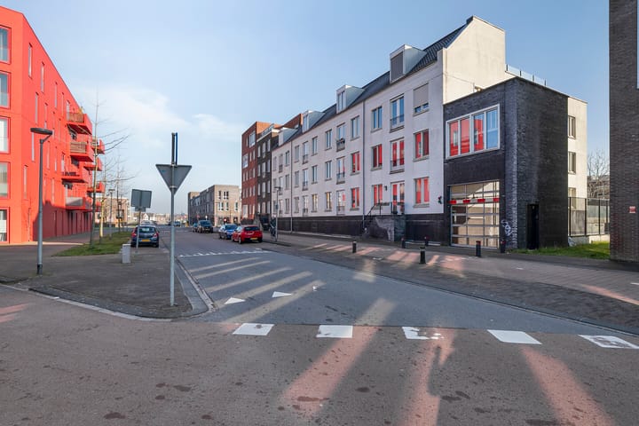 Photo 34 of Beneluxlaan 669