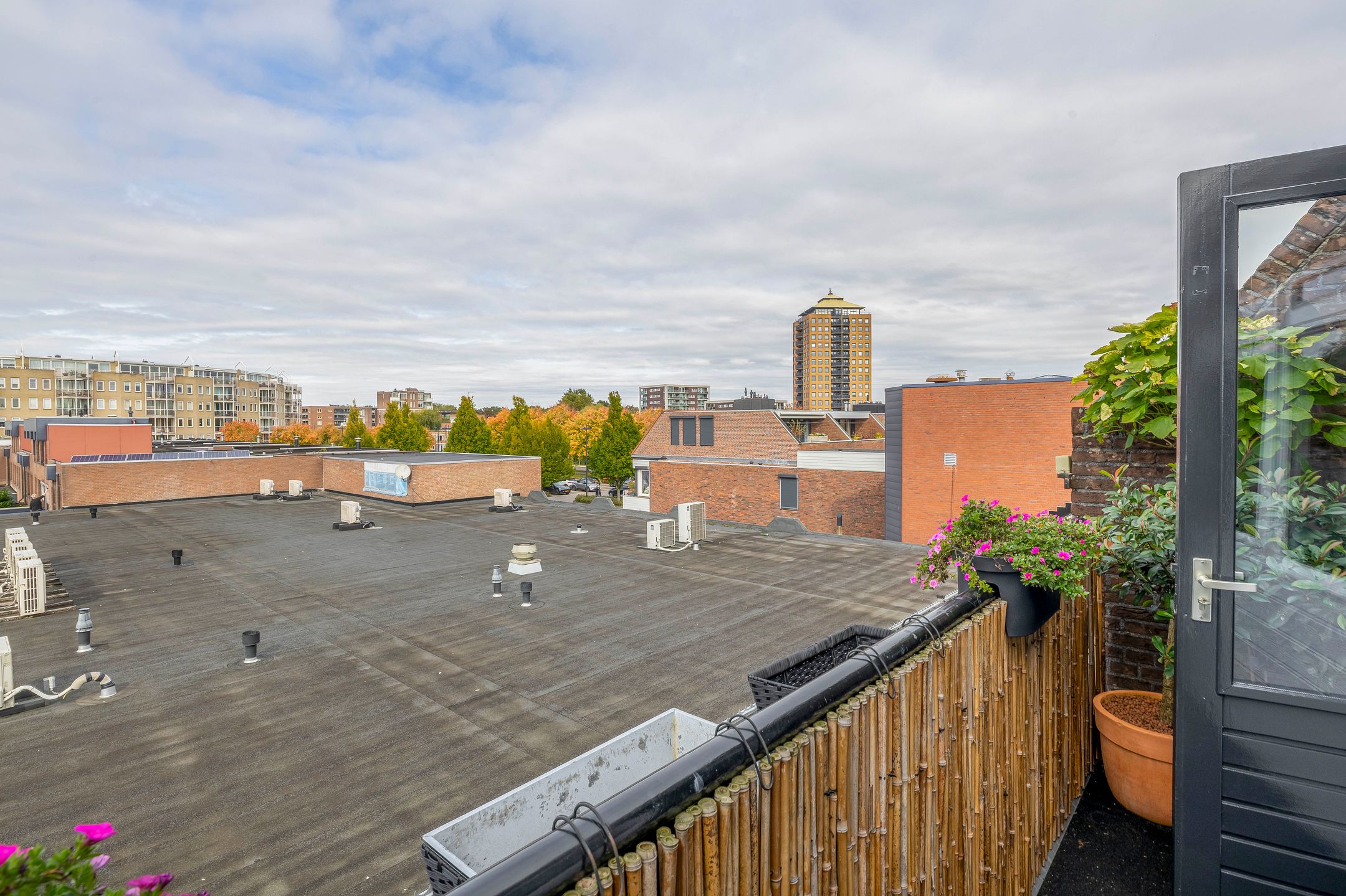 Foto 39 van Hemenweg 10