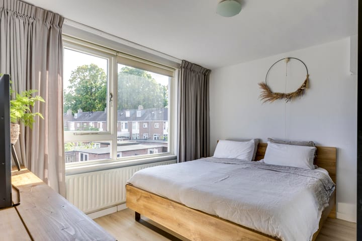 Foto 19 van Pieter de Hooghstraat 14