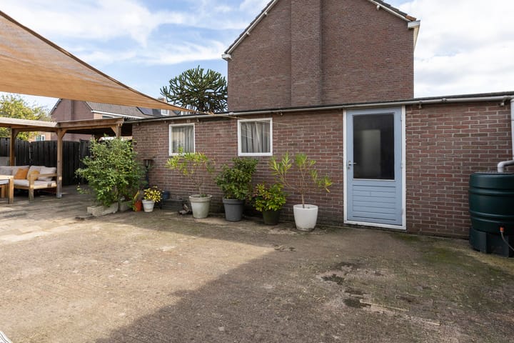 Foto 36 van Pieter de Hooghstraat 14