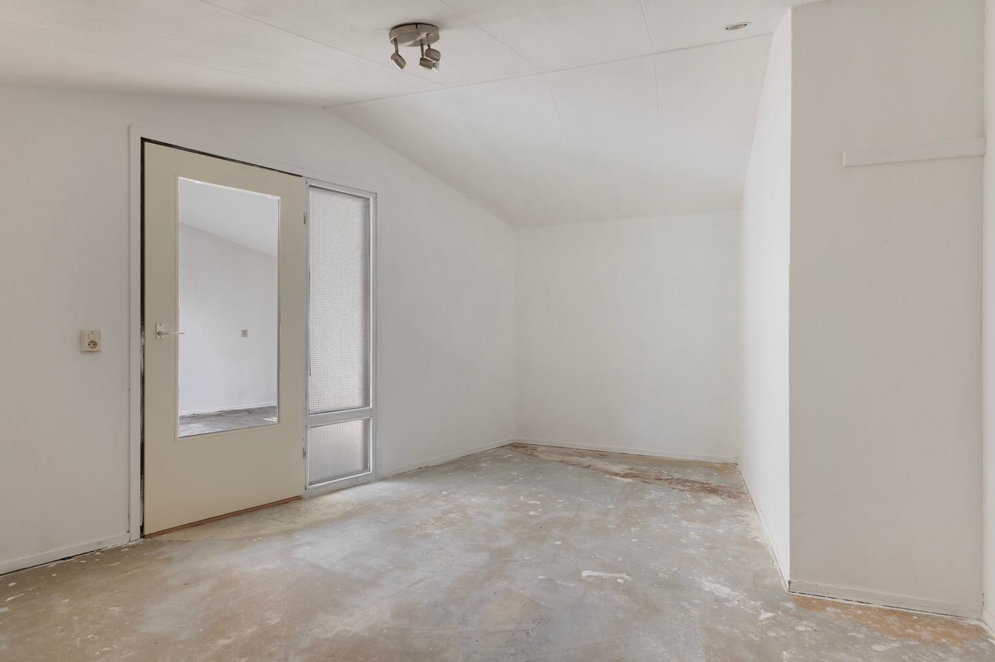 Foto 10 van Leerdamhof 396