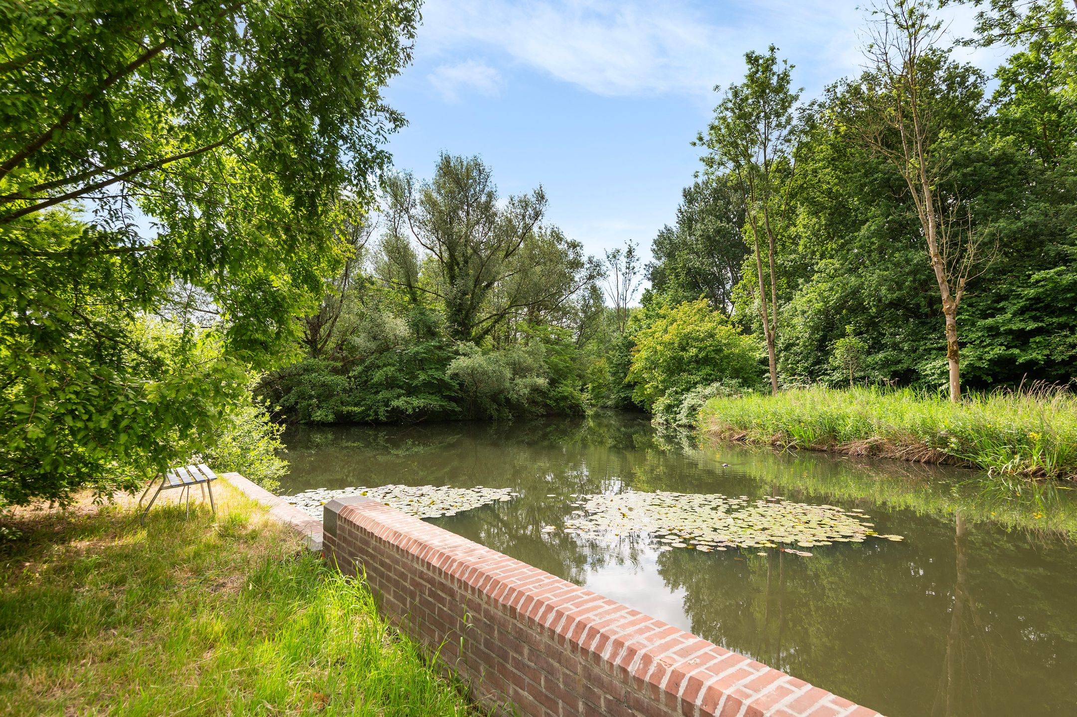 Foto 12 van Leerdamhof 396