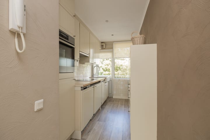 Photo 19 of Einsteinlaan 187