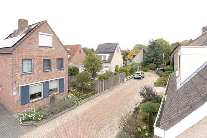 Photo 4 of Pauwenhof 17