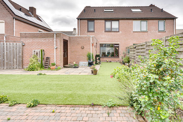 Photo 74 of Pauwenhof 17