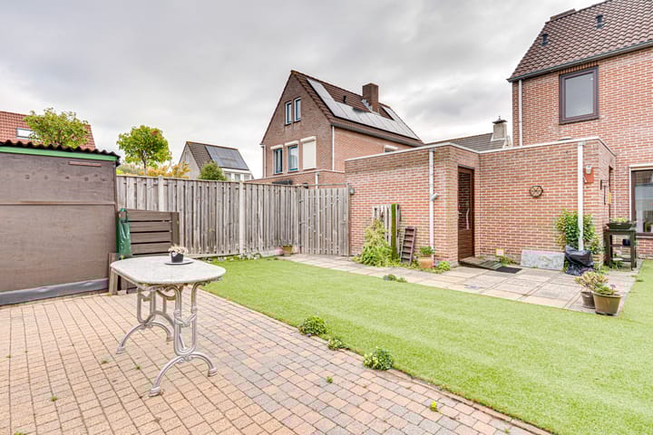 Photo 75 of Pauwenhof 17