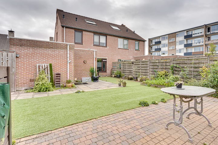 Photo 79 of Pauwenhof 17