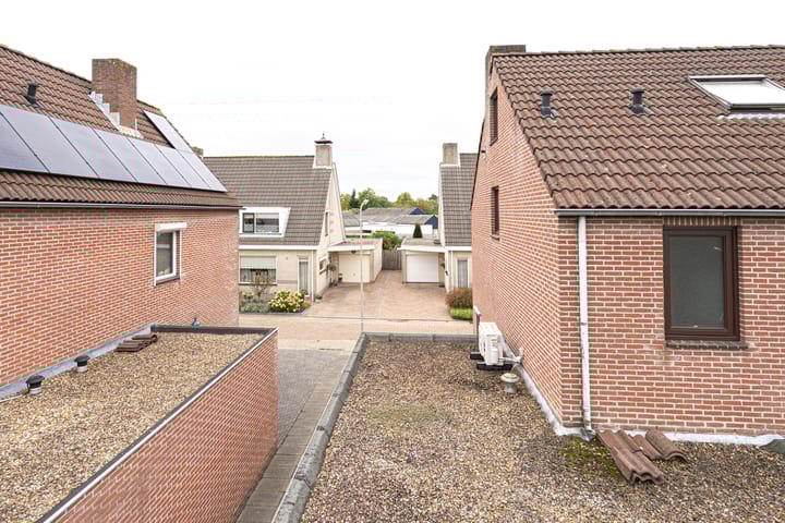 Photo 83 of Pauwenhof 17