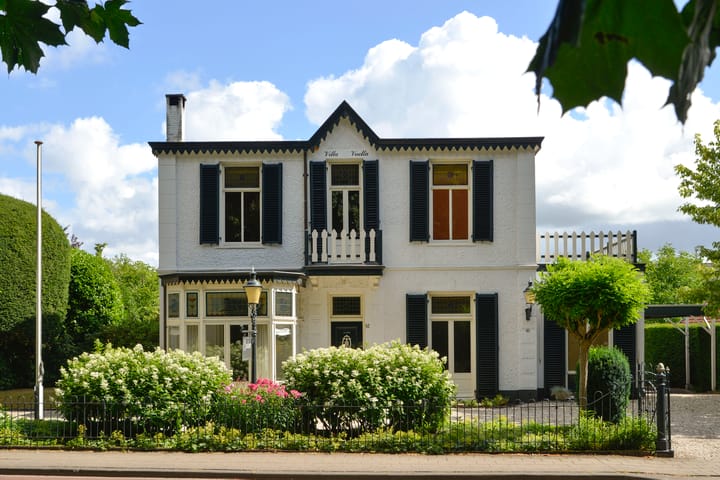 Photo 1 of Eemnesserweg 82