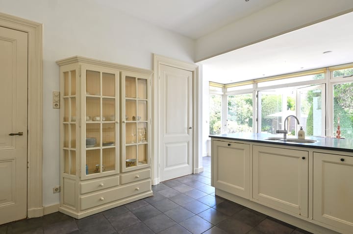 Photo 11 of Eemnesserweg 82