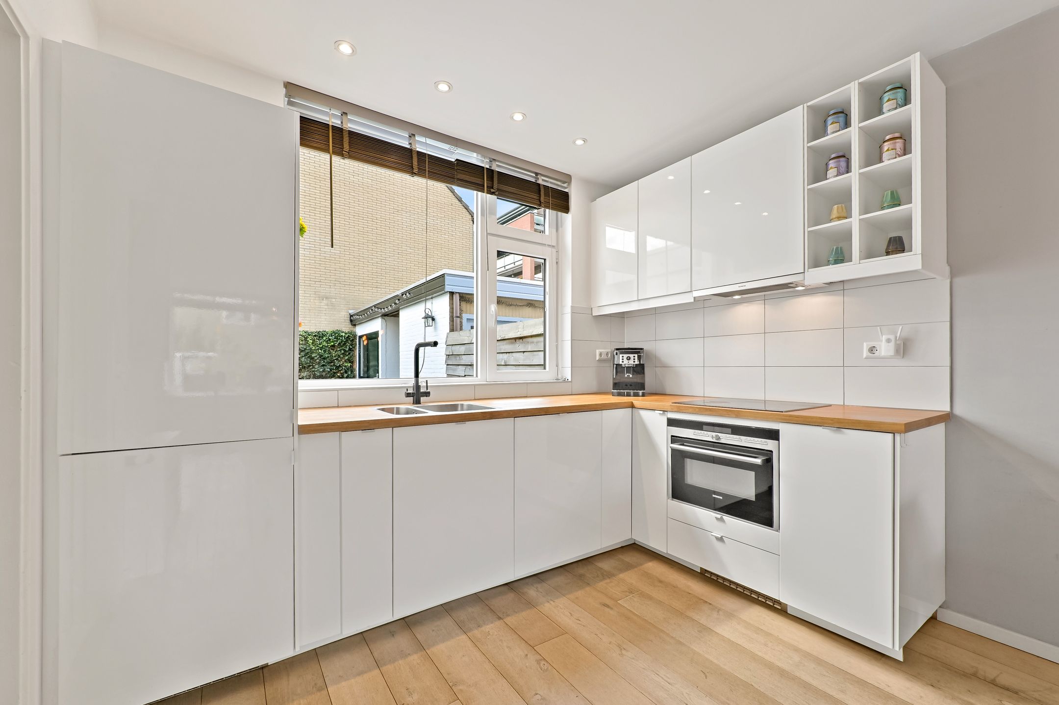 Foto 3 van Julianalaan 14