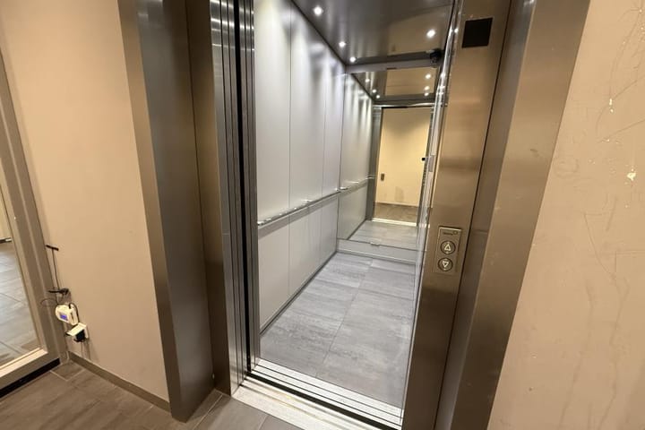 Photo 5 of Haarlemmerweg 980