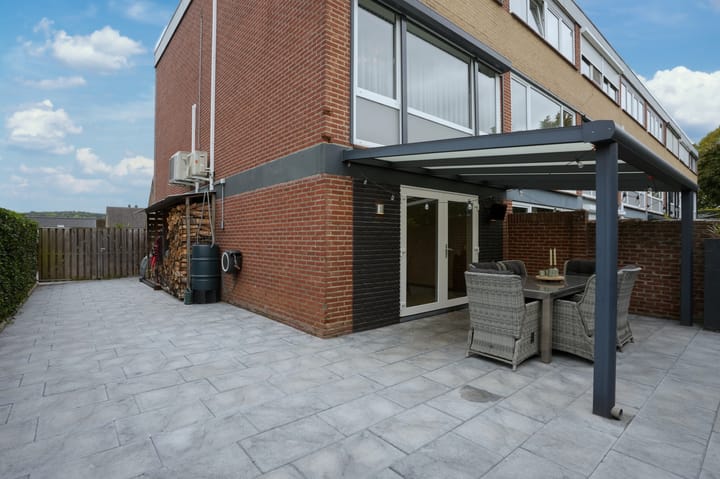 Photo 4 of Pastoor Steinbuschstraat 16