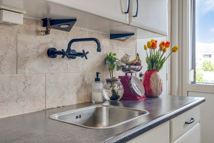 Foto 10 van Planetenstraat 15