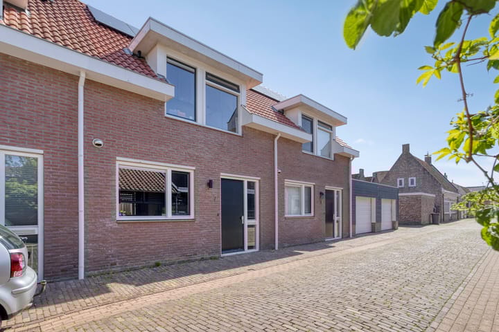 Foto 6 van Middenstraat 7