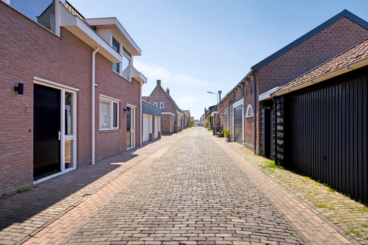 Foto 7 van Middenstraat 7