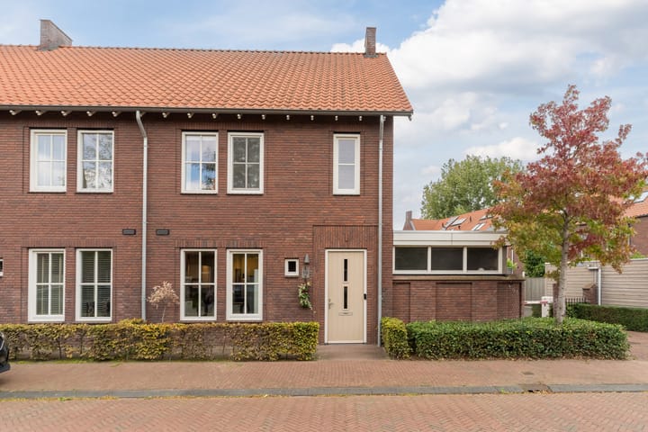 Foto 2 van Emmastraat 16