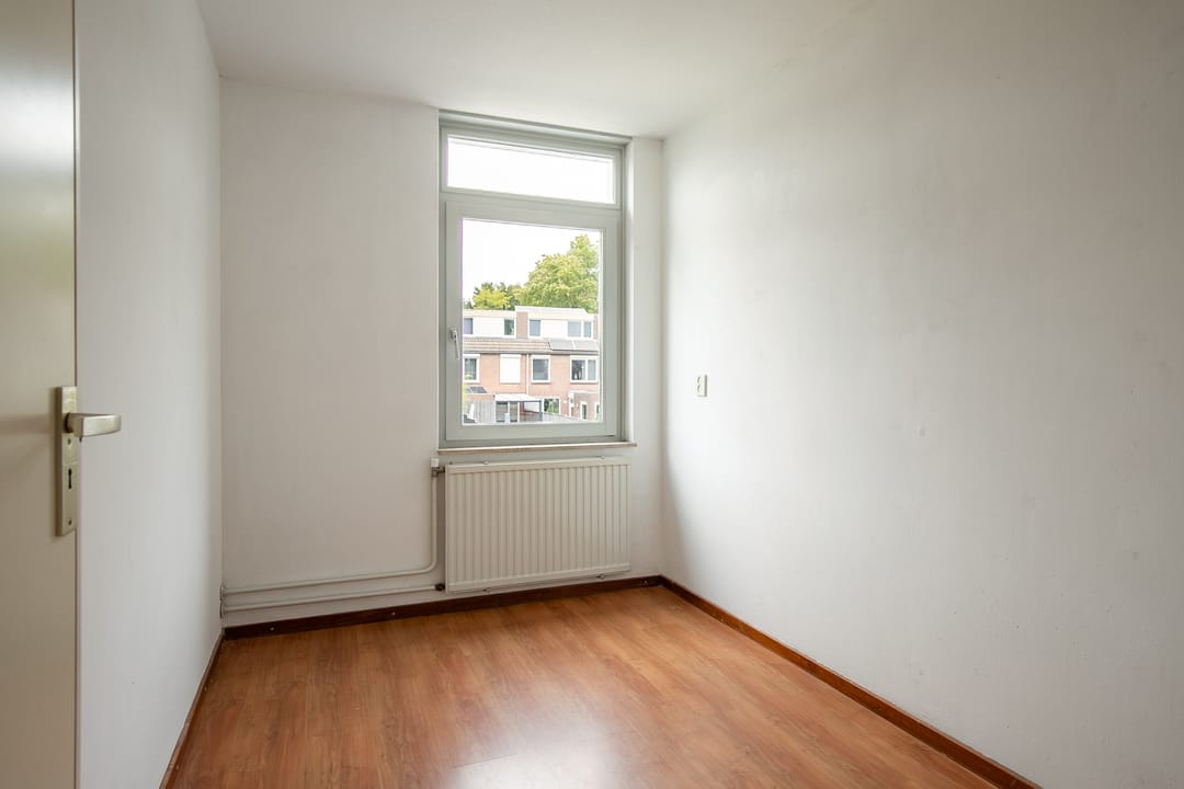 Photo 11 of Palestinastraat 384