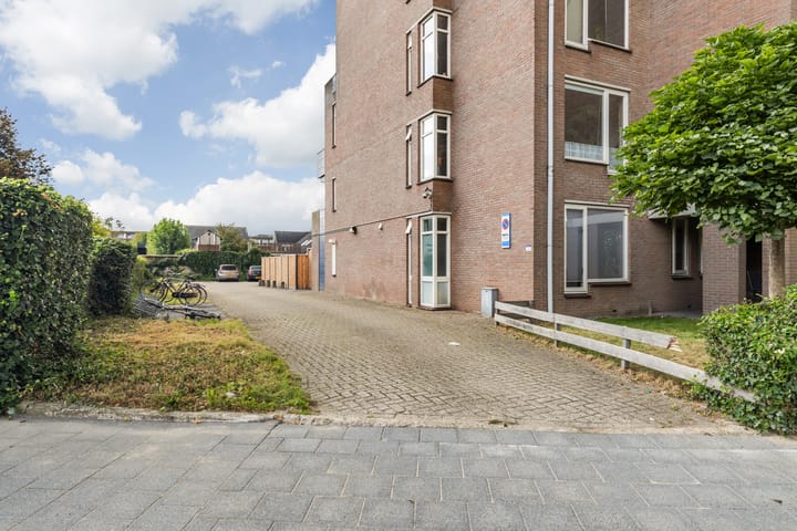 Photo 37 of Teteringsedijk 54-B