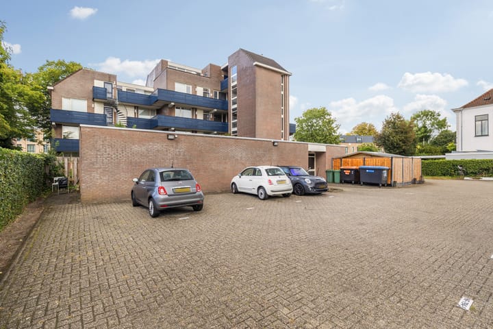 Photo 43 of Teteringsedijk 54-B