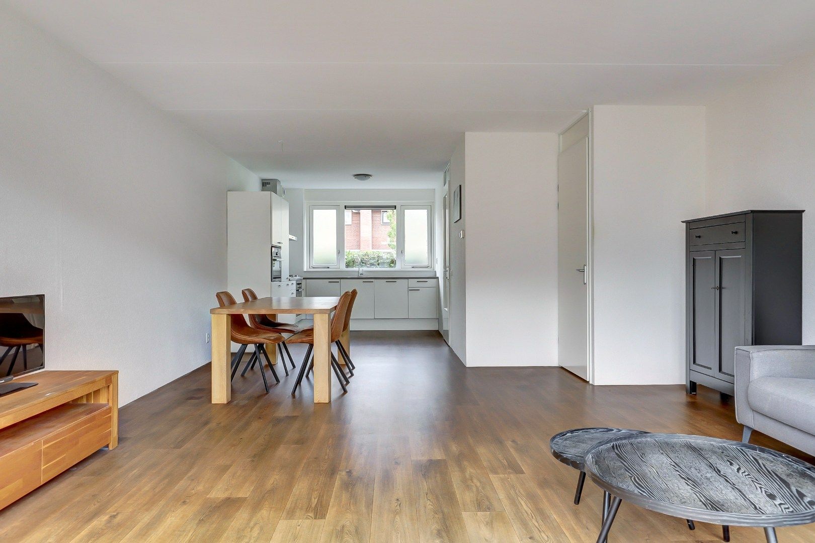 Foto 12 van Albert van Damstraat 5