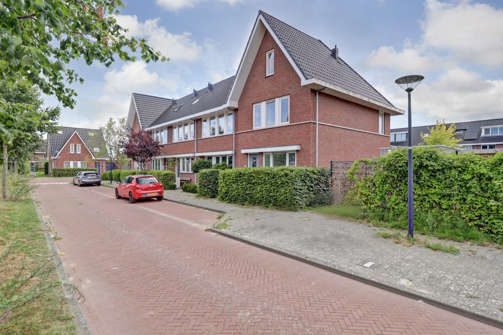 Foto 42 van Albert van Damstraat 5